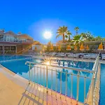Sayanora Hotel 3*