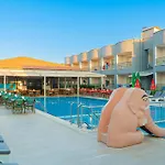 Sayanora Hotel 3*