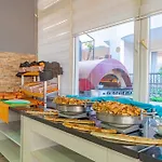 Hotel Sayanora 3*