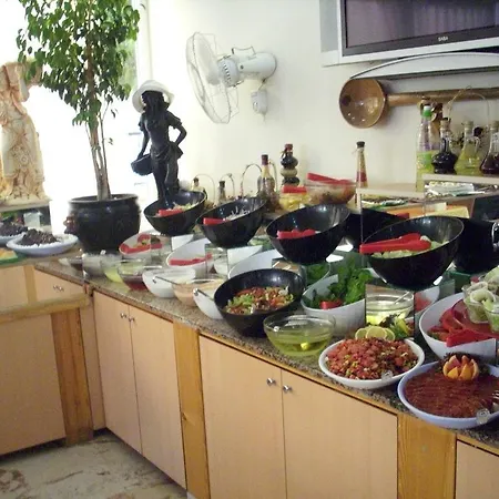 Ξενοδοχείο Sayanora 3*