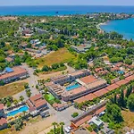Ξενοδοχείο Sayanora