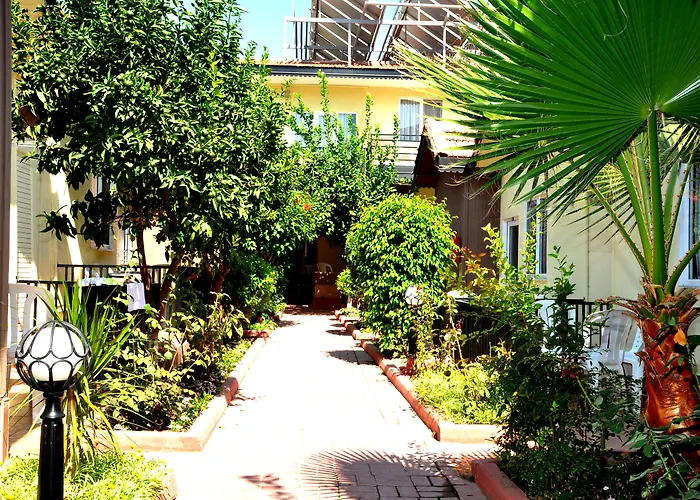 Szálloda Sayanora Side